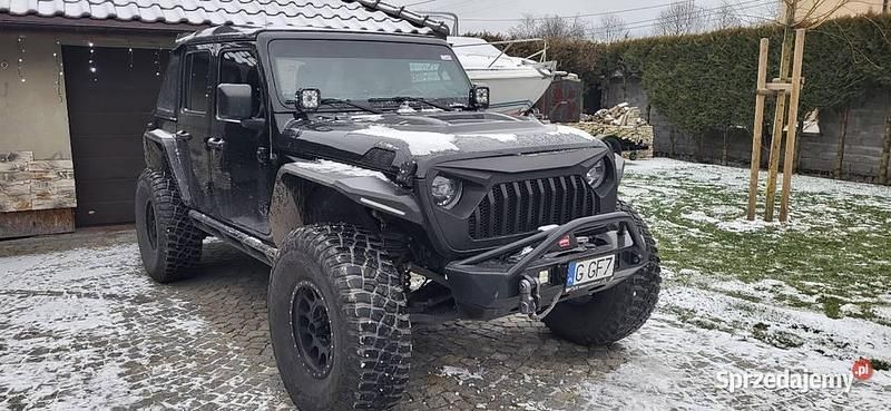 Używany Jeep Wrangler 2018 Czarny SUV