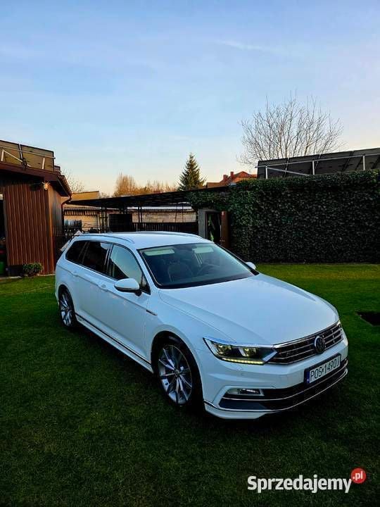 Biały Używany 2016 VW Passat R-line Kombi | 65 999 zł (Uczciwa cena) - Obraz 1/4