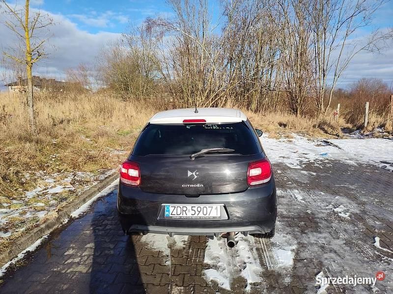 Używany Citroën DS3 2011 Czarny Hatchback