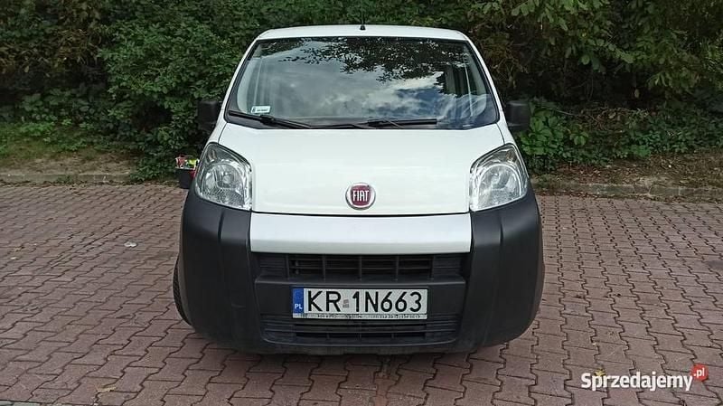 Biały Używany 2012 Fiat Fiorino Minivan | 17 900 zł (Uczciwa cena) - Obraz 1/4