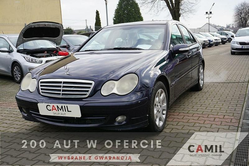 Używany Mercedes C220 122 KM (89 kW) 2004 Czarny Sedan/Limuzyna