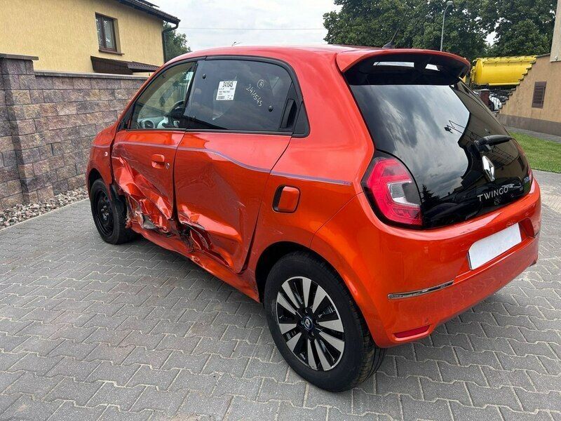 Używany Renault Twingo 60 kW (82 KM) 2022 Inny (metalik) Hatchback