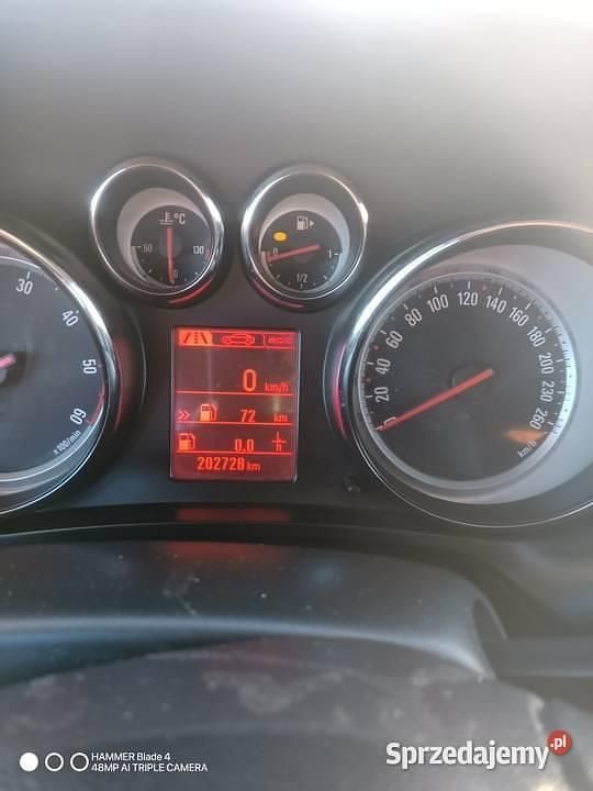 Używany Opel Zafira 2016 Czarny Minivan