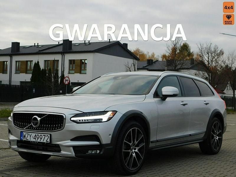 Czarny Używany 2017 Volvo V90 CC Kombi | 102 222 zł - Obraz 1/4