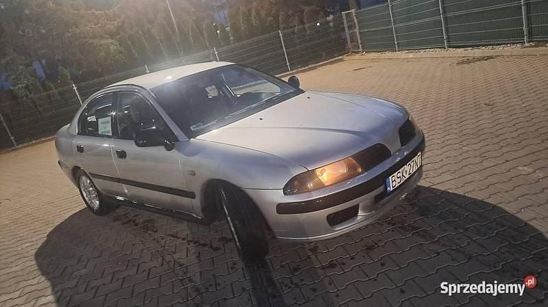 Srebrny Używany 2001 Mitsubishi Carisma Hatchback | 2700 zł - Obraz 1/4