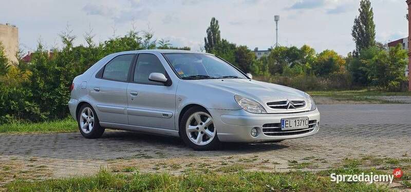Srebrny Używany 2004 Citroën Xsara Exclusive Hatchback | 8200 zł - Obraz 1/4