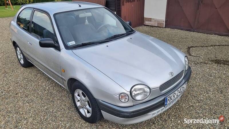 Używany 2000 Toyota Corolla | 6500 zł - Obraz 1/4