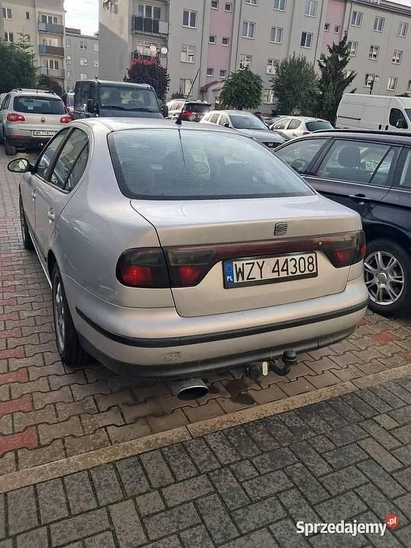 Srebrny Używany 2003 Seat Toledo Sedan/Limuzyna | 5500 zł (Uczciwa cena) - Obraz 1/2