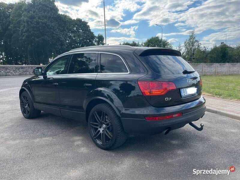 Używany Audi Q7 2007 Czarny SUV