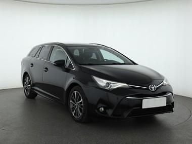 Używany Toyota Avensis 143 KM (105 kW) 2016 Czarny Kombi