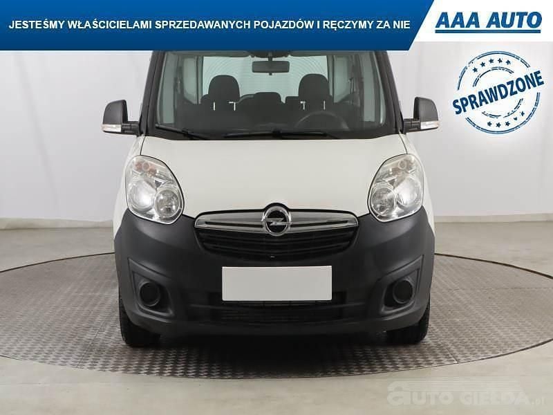 Używany Opel Combo 2015 Biały Minivan
