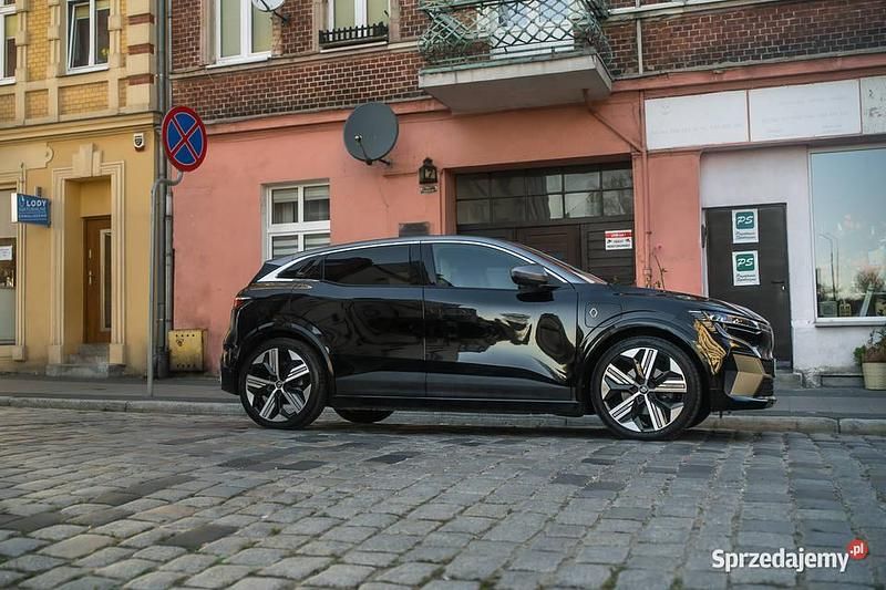 Używany Renault Mégane IV Iconic 2023 Sedan/Limuzyna