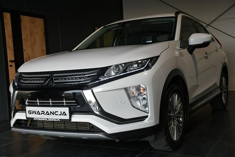 Używany Mitsubishi Eclipse Cross 163 KM (119 kW) 2018 Biały (metalik, perła) SUV
