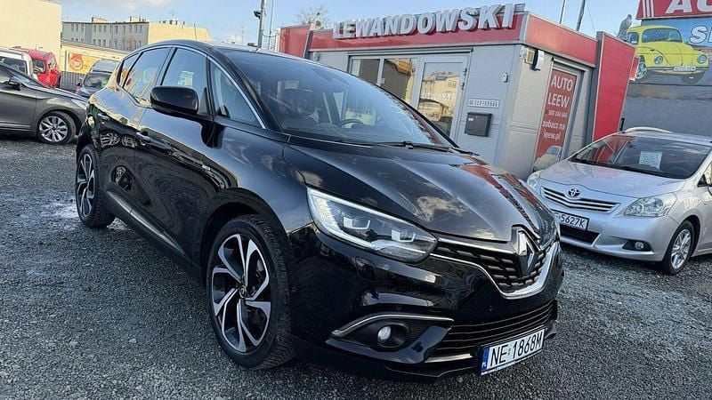 Używany Renault Scénic IV Bose Edition 160 KM (117 kW) 2017 Czarny Minivan
