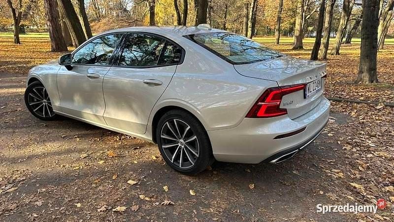 Używany 2021 Volvo S60 Momentum Sedan/Limuzyna | 117 900 zł (Drogi) - Obraz 1/3