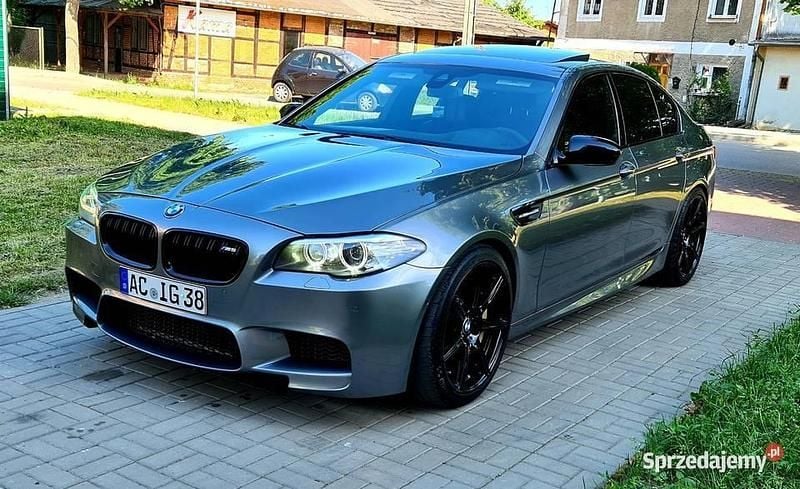Szary Używany 2014 BMW M5 Competition Edition Sedan/Limuzyna | 180 000 zł - Obraz 1/4