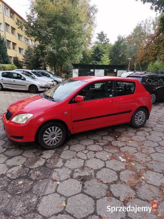 Czerwony Używany 2004 Toyota Corolla Hatchback | 5900 zł (Dobra cena) - Obraz 1/3
