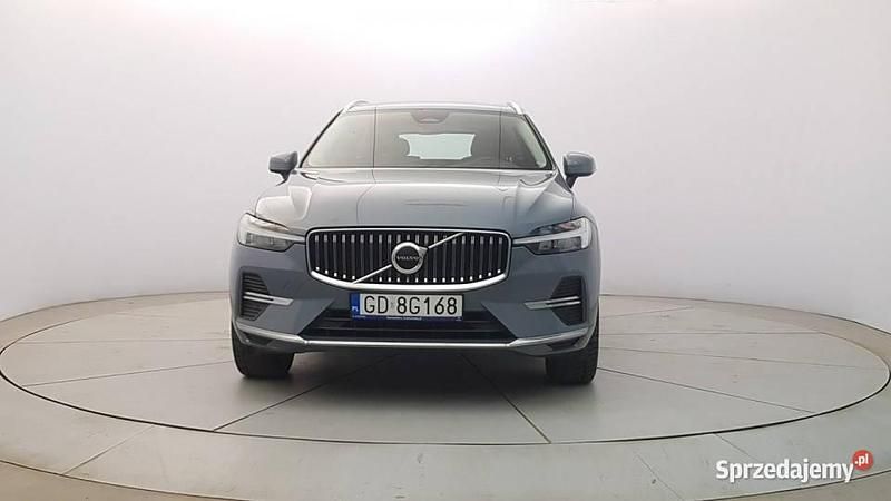 Niebieski (metalik) Używany 2022 Volvo XC60 Plus SUV | 184 800 zł - Obraz 1/4