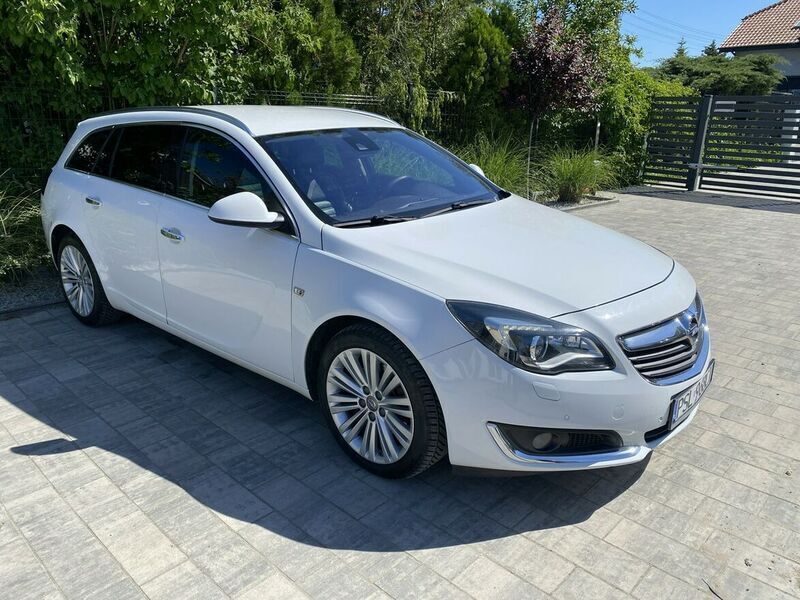 Biały Używany 2015 Opel Insignia Sedan/Limuzyna | 39 999 zł (Super Cena) - Obraz 1/4