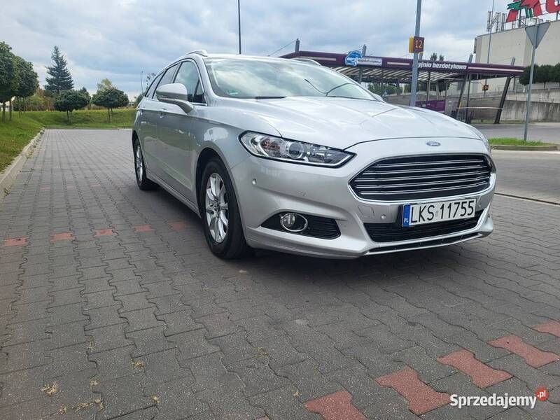 Srebrny Używany 2015 Ford Mondeo Kombi | 42 900 zł (Drogi) - Obraz 1/4