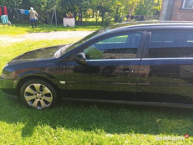 Granatowy Używany 2004 Opel Vectra Kombi | 7500 zł (Drogi) - Obraz 1/4