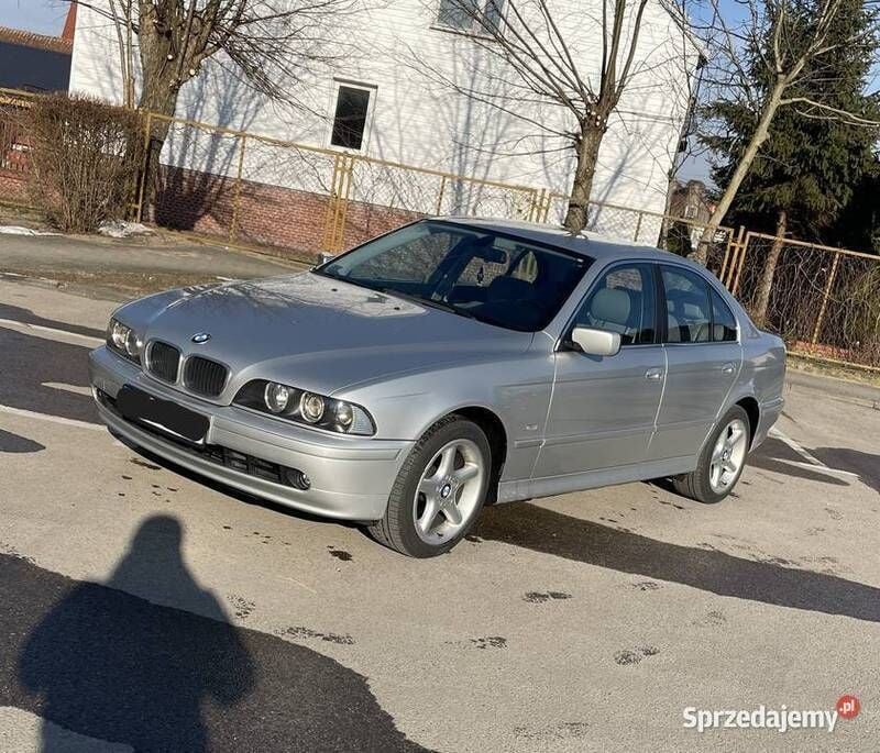 Używany BMW 520 2003 Srebrny Sedan/Limuzyna