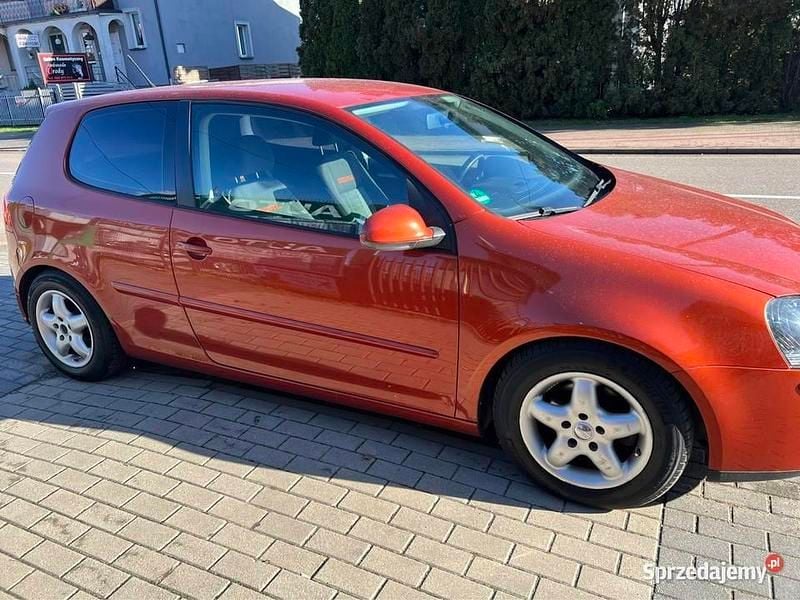 Używany VW Golf IV 2006 Pomarańczowy Hatchback
