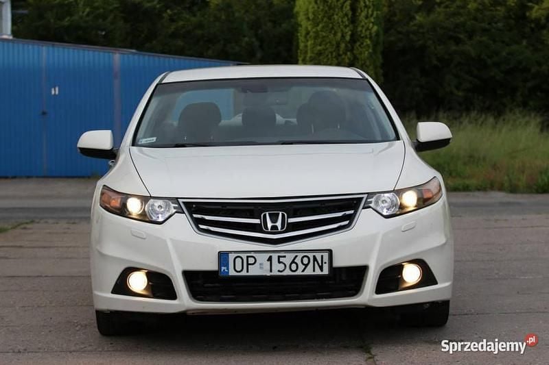 Używany Honda Accord 156 KM (114 kW) 2008 Biały Sedan/Limuzyna