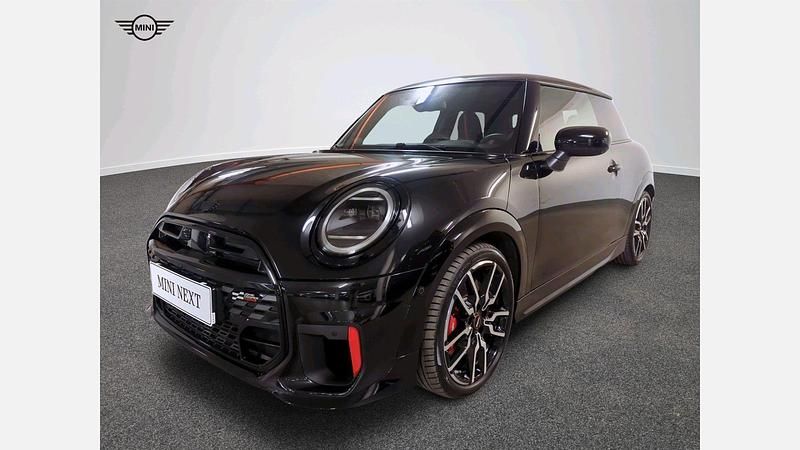 Midnight black ii metalizowany Używany 2024 Mini John Cooper Works Hatchback | 165 900 zł - Obraz 1/4