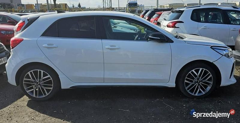 Używany Kia Rio 2019 Biały Hatchback