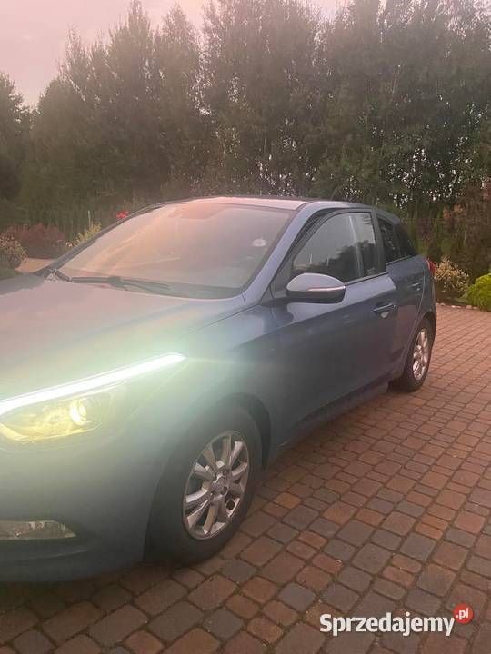 Niebieski Używany 2016 Hyundai i20 GO! Hatchback | 35 000 zł - Obraz 1/4