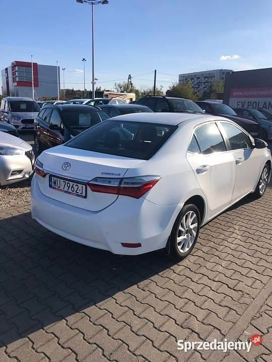 Biały Używany 2019 Toyota Corolla Sedan/Limuzyna | 29 000 zł (Super Cena) - Obraz 1/4