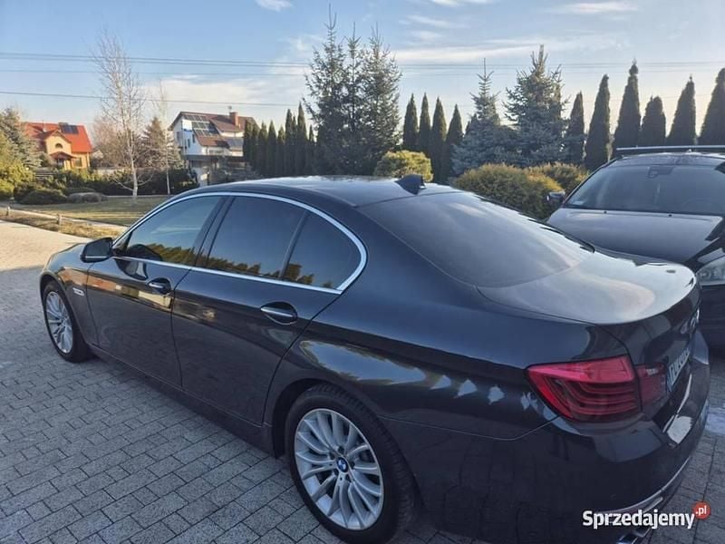Grafitowy Używany 2015 BMW 520 Luxury Line Sedan/Limuzyna | 72 500 zł (Uczciwa cena) - Obraz 1/2