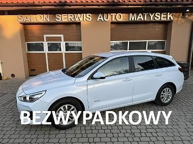 Używany Hyundai i30 100 KM (73 kW) 2018 Szary Kombi