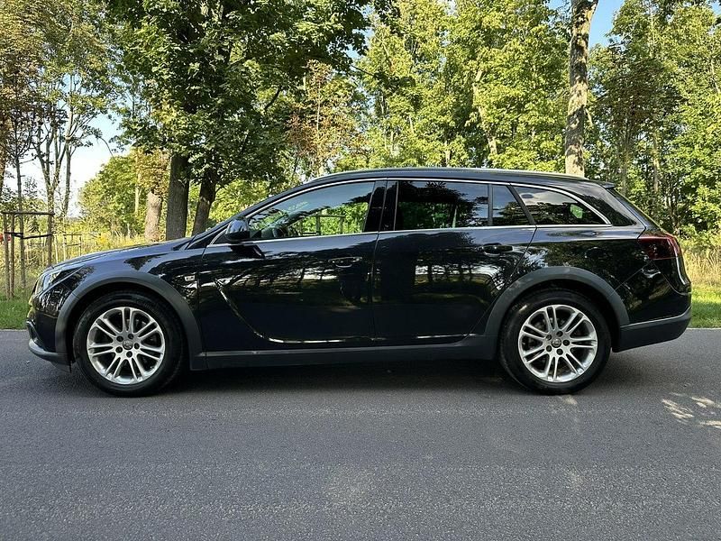 Używany Opel Insignia 163 KM (119 kW) 2014 Czarny (metalik, perła) Kombi