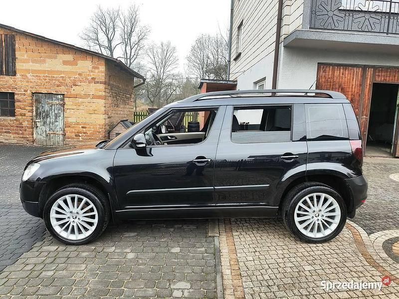 Używany Skoda Yeti 110 KM (80 kW) 2010 Czarny SUV