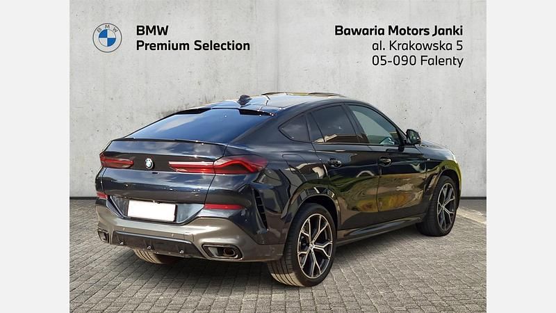 Używany BMW X6 Shadowline 286 KM (210 kW) 2022 Czarny carbon m metalizowany SUV