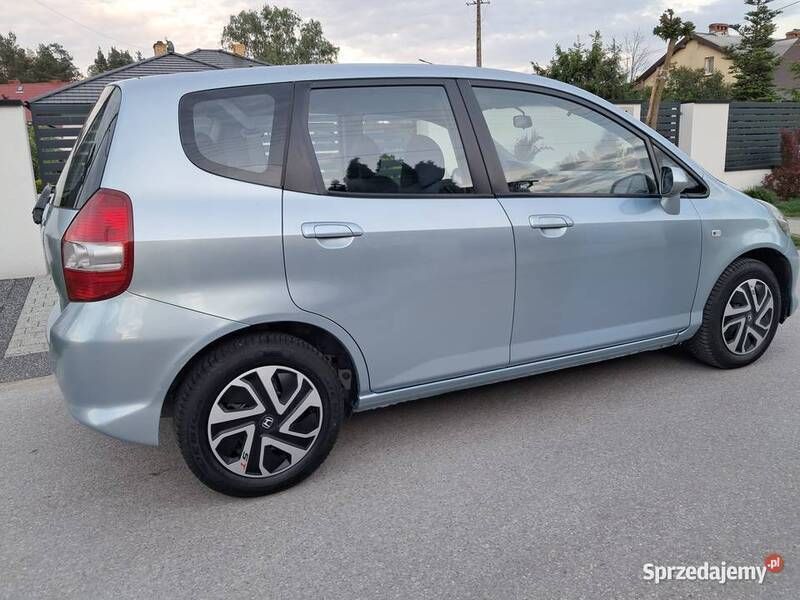 Używany Honda Jazz 78 KM (57 kW) 2005 Hatchback