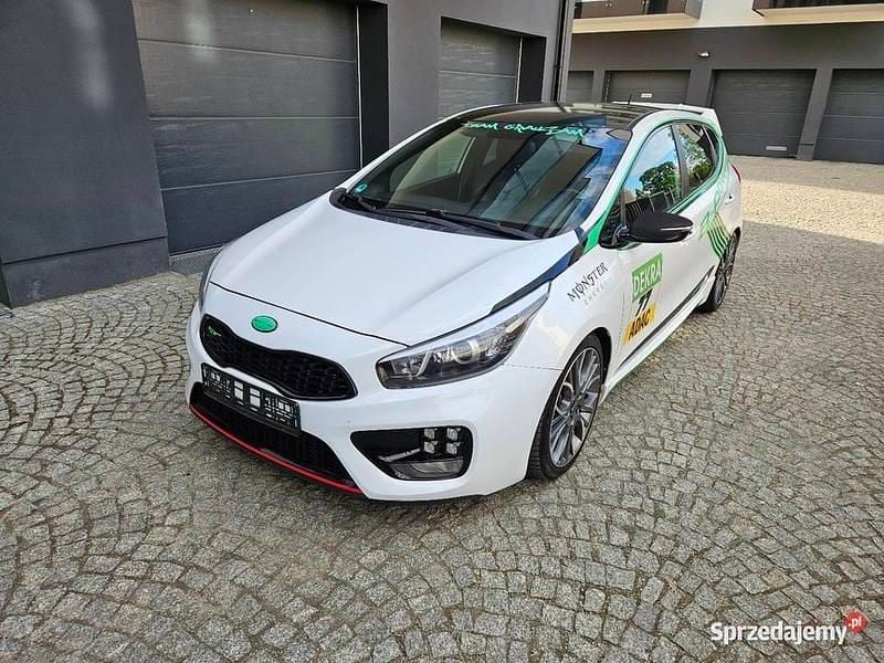 Używany Kia Ceed GT GT 2013 Biały Sedan/Limuzyna