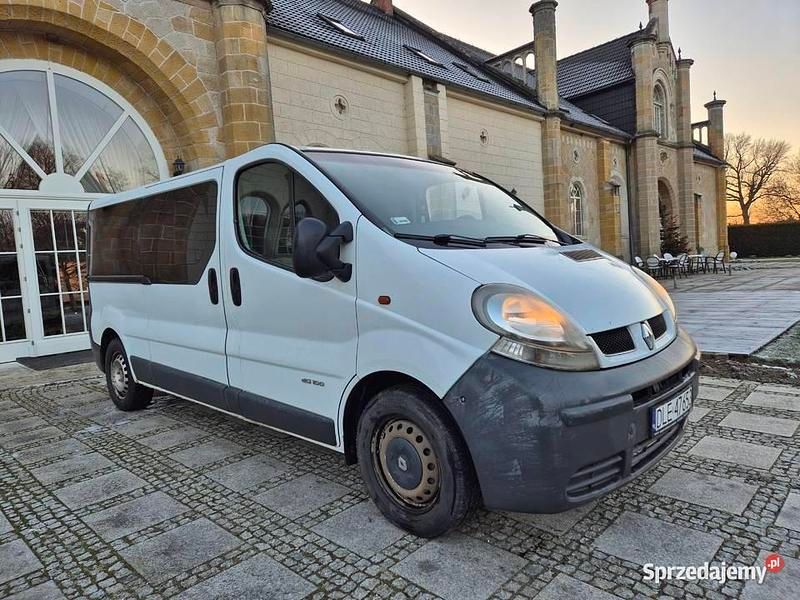 Używany Renault Trafic 100 KM (73 kW) 2004 Biały Minivan