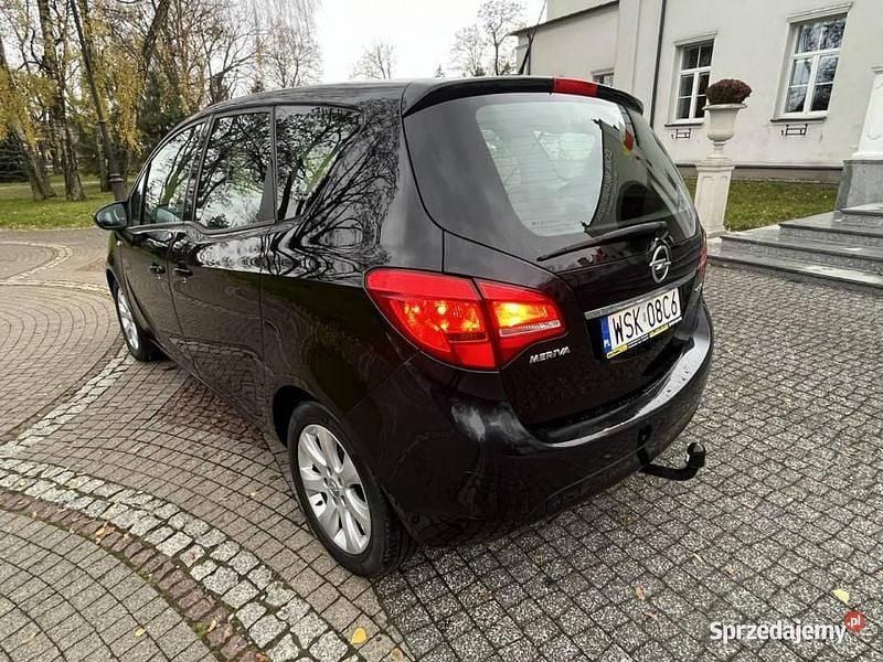 Czarny Używany 2011 Opel Meriva Minivan | 15 500 zł (Dobra cena) - Obraz 1/4