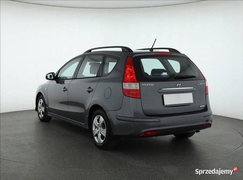 Używany Hyundai i30 2010 Szary Kombi