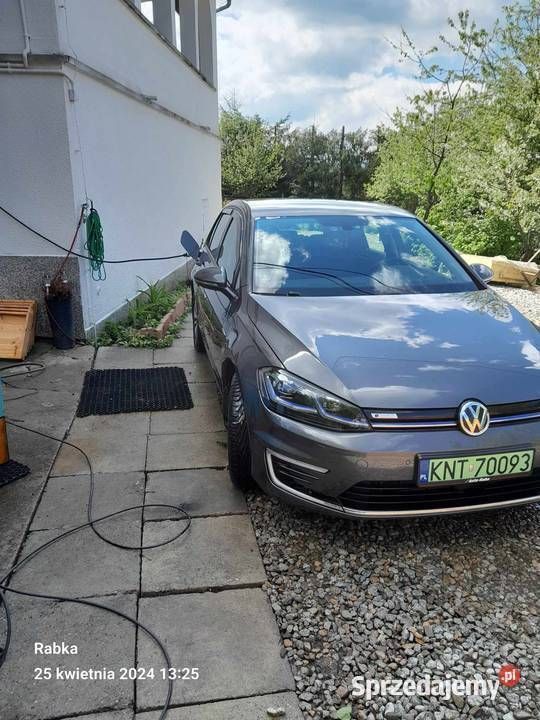 Używany VW e-Golf 100 kW (136 KM) 2020 Hatchback