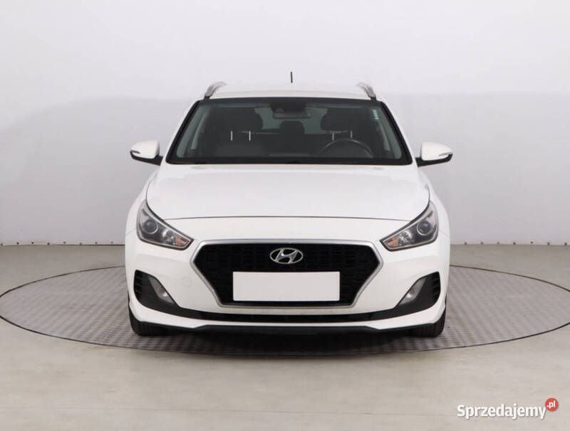 Biały Używany 2019 Hyundai i30 Kombi | 53 499 zł (Uczciwa cena) - Obraz 1/4