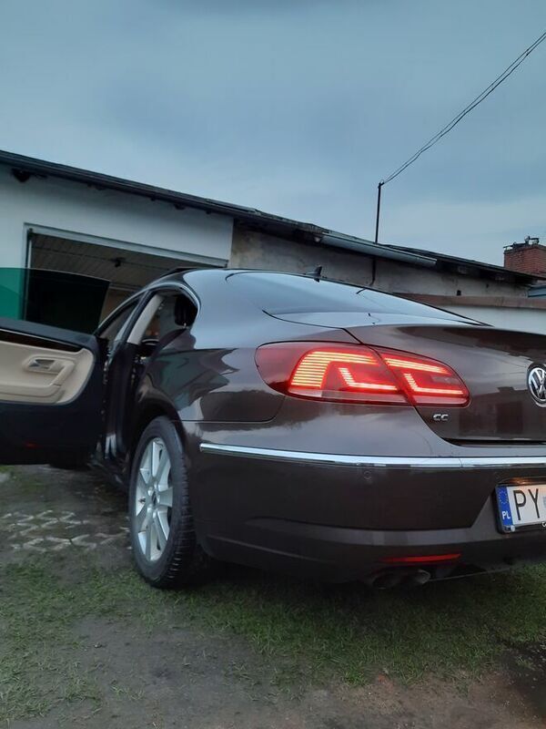 Używany VW CC 140 KM (102 kW) 2012 Brązowy Sedan/Limuzyna