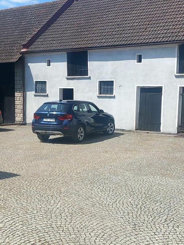 Niebieski Używany 2013 BMW X1 SUV | 22 700 zł (Super Cena) - Obraz 1/4