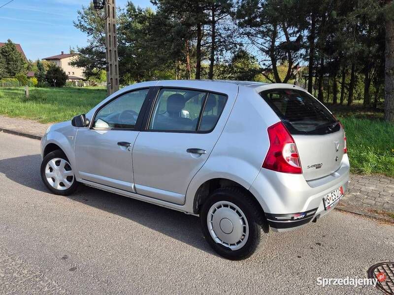 Srebrny Używany 2008 Dacia Sandero Hatchback | 9900 zł (Uczciwa cena) - Obraz 1/4
