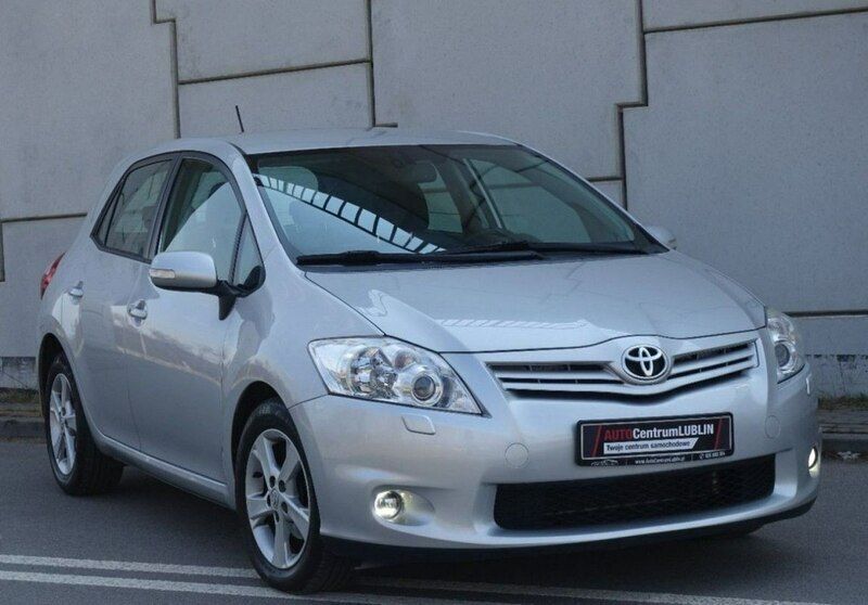 Inny kolor Używany 2010 Toyota Auris Executive Sedan/Limuzyna | 31 500 zł (Uczciwa cena) - Obraz 1/4