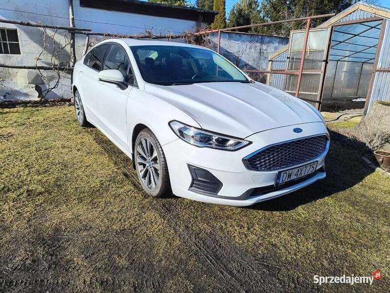 Biały Używany 2019 Ford Fusion Sedan/Limuzyna | 59 900 zł (Uczciwa cena) - Obraz 1/4