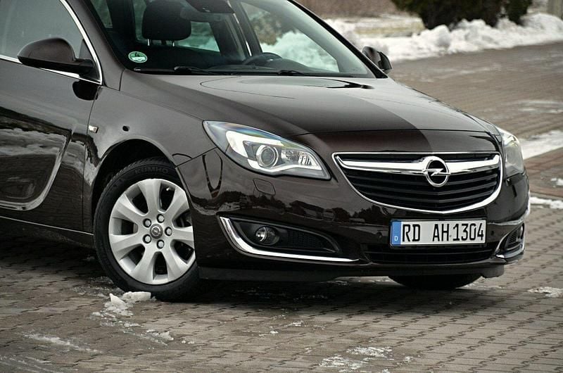 Używany Opel Insignia 170 KM (125 kW) 2016 Brązowy (metalik) Kombi